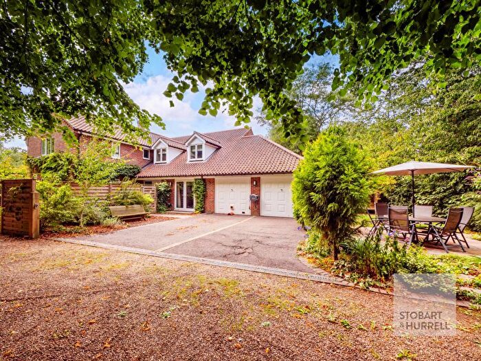 5 Bedroom Detached House For Sale In Westbourne Road, Coltishall, Norfolk, NR12