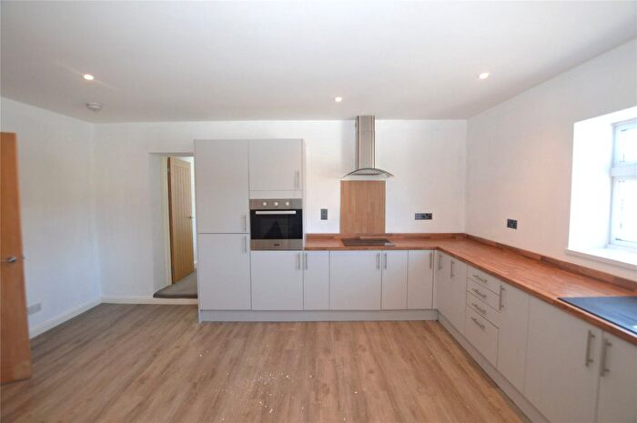 4 Bedroom Flat To Rent In Milton Road, Weston-Super-Mare, North Somerset, BS22