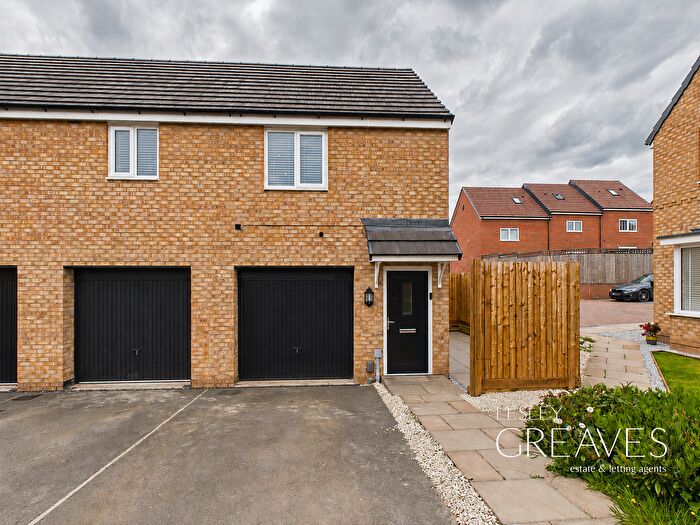 2 Bedroom Flat For Sale In Withnall Close, Gedling, Nottingham, NG4