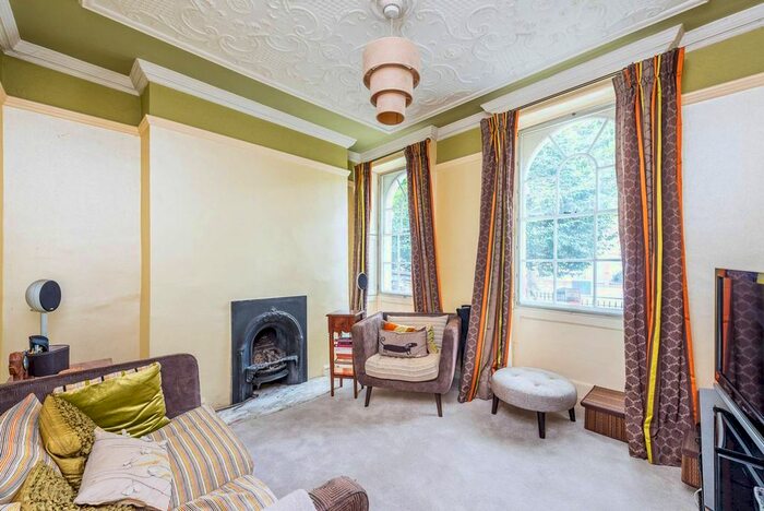 6 Bedroom Property To Rent In Kennington Road, Kennington, London, SE11