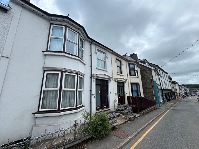 6 Bedroom Flat For Sale In High Street, Llandysul, SA44