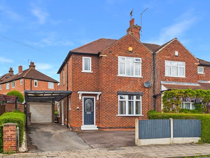 3 Bedroom Semi-Detached House For Sale In Churchmoor Lane, Arnold, Nottingham, NG5