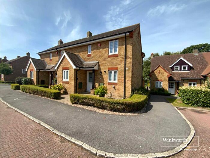 3 Bedroom Retirement Property For Sale In Farm Lane, Mudeford, Christchurch, Dorset, BH23
