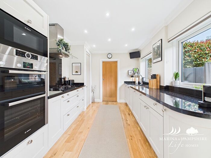 4 Bedroom Detached House For Sale In Bellair Rd, Havant, PO9