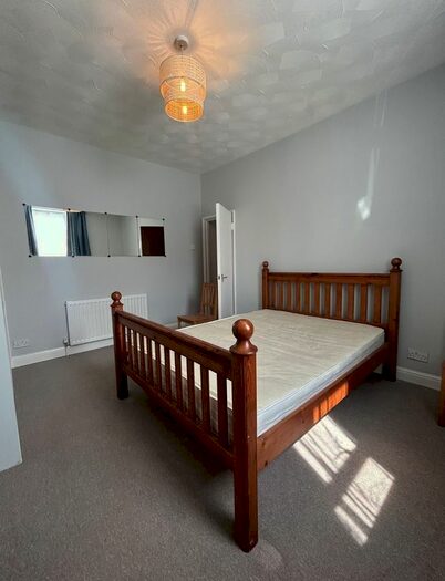 2 Bedroom Terraced House To Rent In Elm Street, Roath, Cardiff, CF24