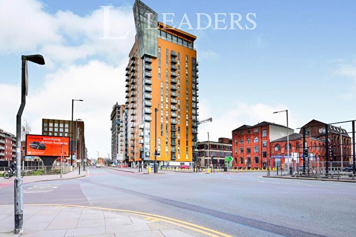 2 Bedroom Flat To Rent In Skyline Central, Goulden Street, Manchester, M4