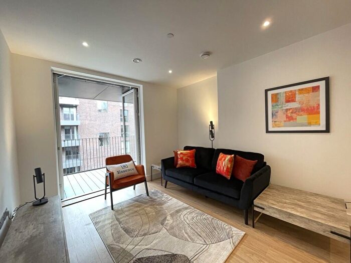 2 Bedroom Apartment To Rent In West Timber Yard, Hurst Street, B5