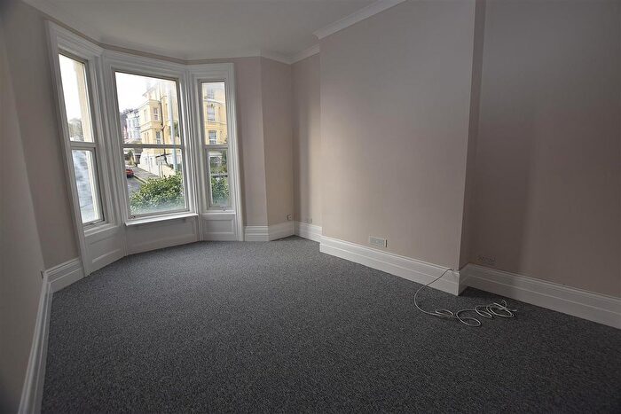 2 Bedroom Flat To Rent In London Road, St Leonards On Sea, TN37