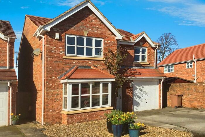 4 Bedroom Detached House For Sale In Highfield Grove, Bubwith, Selby, East Riding Of Yorkshi, YO8