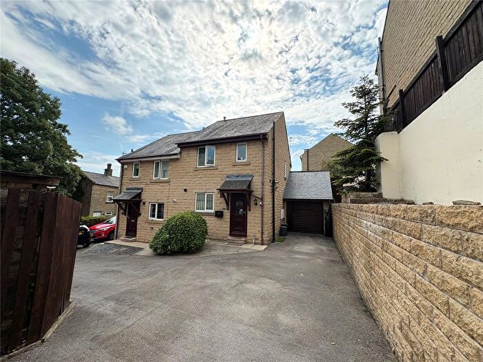 3 Bedroom Semi Detached House For Sale In Fairview Terrace, Halifax, West Yorkshire, HX3