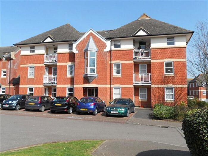 2 Bedroom Flat To Rent In Jackman Close, Abingdon, Oxfordshire, OX14