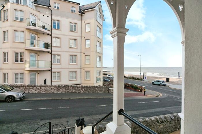 2 Bedroom Flat For Sale In Sea Bank Road, Colwyn Bay, Conwy, LL28