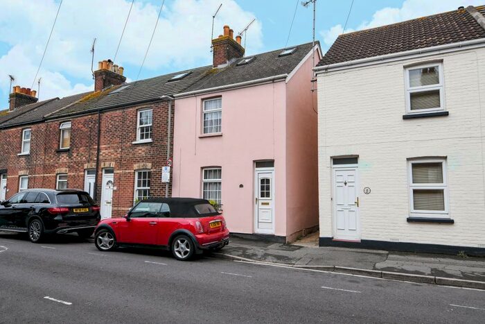 2 Bedroom Terraced House To Rent In Stanley Road, Poole, BH15