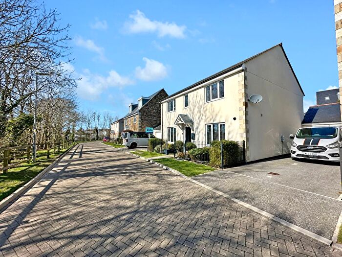 4 Bedroom Detached House For Sale In Wayfarer Road, Truro, TR1