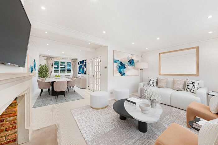 4 Bedroom Town House To Rent In Warwick Avenue, Maida Vale, London, W9