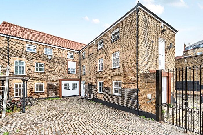 1 Bedroom Flat To Rent In Comet Place, The Granary Comet Place, SE8