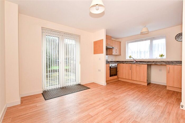 3 Bedroom Detached House For Sale In Beauchamp Drive, Newport, Isle Of Wight, PO30