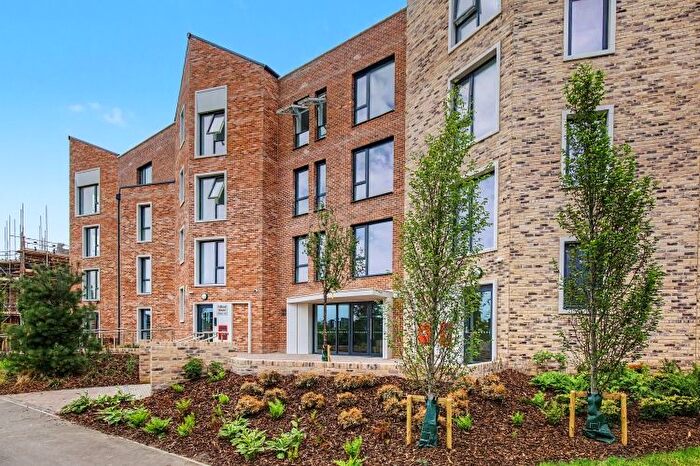 3 Bedroom Flat To Rent In Munda Way, Oxford, OX2