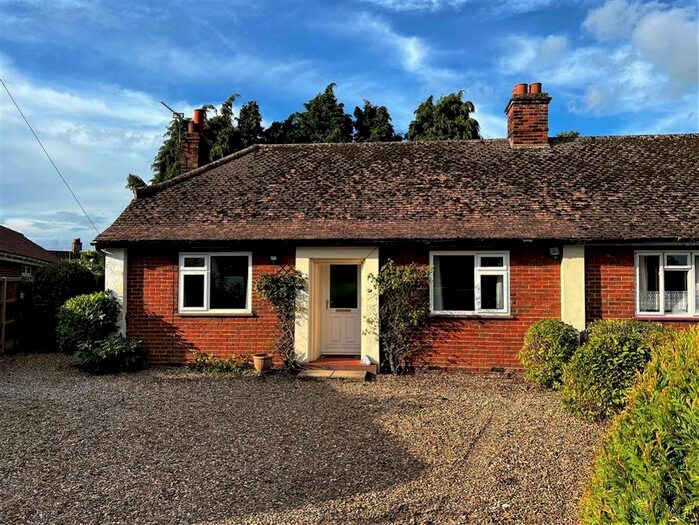 2 Bedroom Bungalow To Rent In Laburnum Grove, Reepham, Norwich NR10