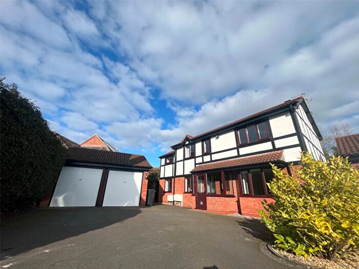 5 Bedroom Detached House To Rent In Merrington Close, Solihull, West Midlands, B91