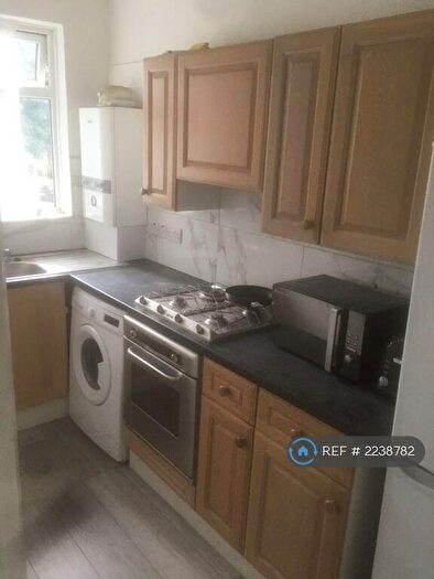 2 Bedroom Flat To Rent In Sidcup Hill, Sidcup, DA14