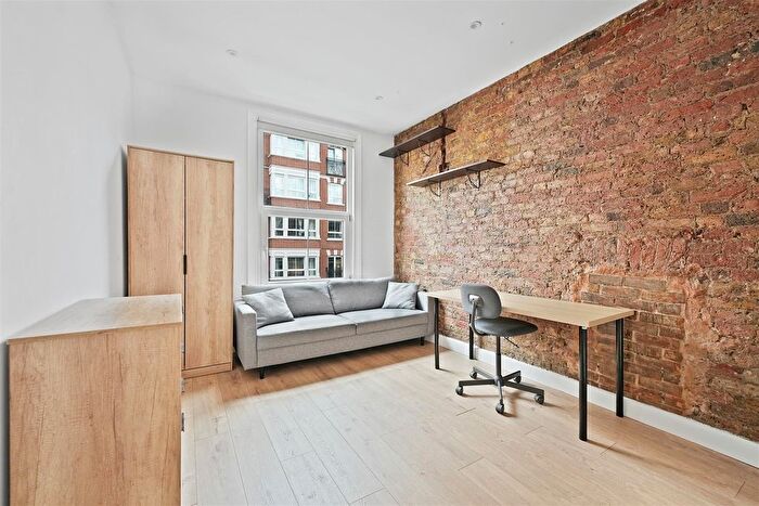 1 Bedroom Flat To Rent In Wrights Lane, High Street Kensington, W8