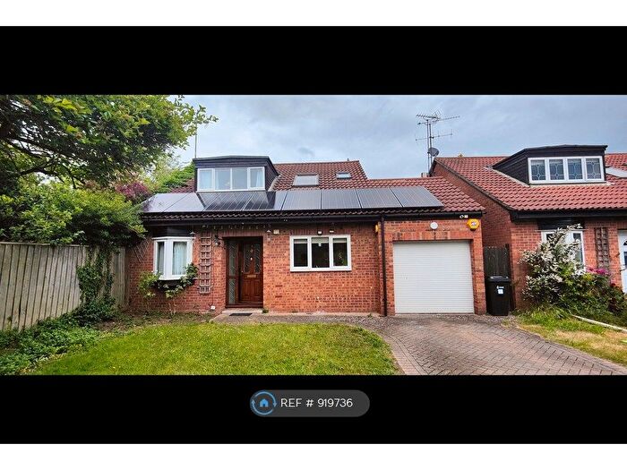 3 Bedroom Detached House To Rent In Hengrave Close, Lower Earley, Reading, RG6