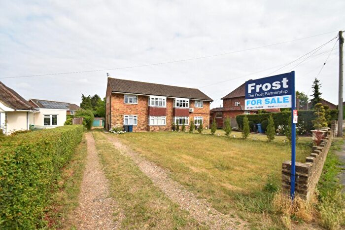 2 Bedroom Apartment For Sale In Berkeley Avenue, Chesham, Buckinghamshire, HP5