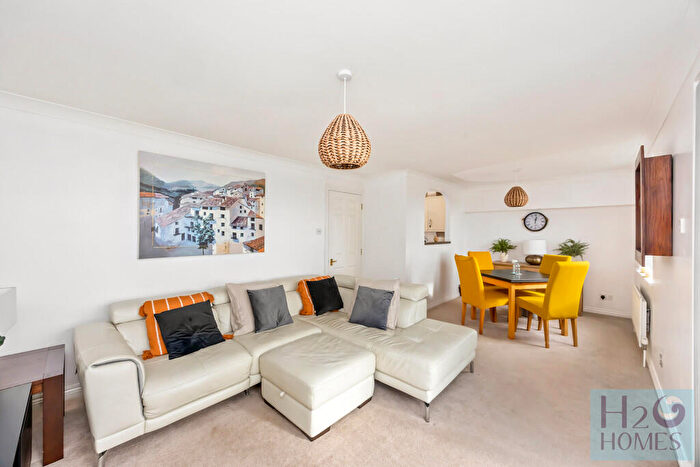 3 Bedroom Apartment For Sale In Collingwood Court, Brighton Marina Village, Brighton, BN2