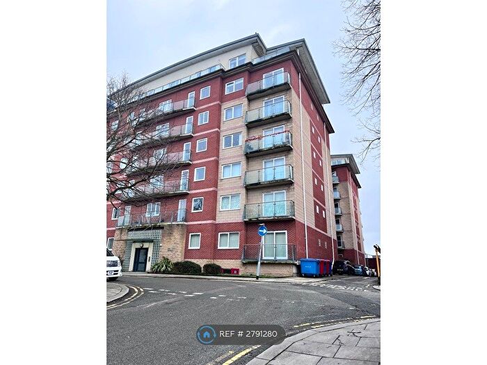 2 Bedroom Flat To Rent In Lord St, Southport, PR9