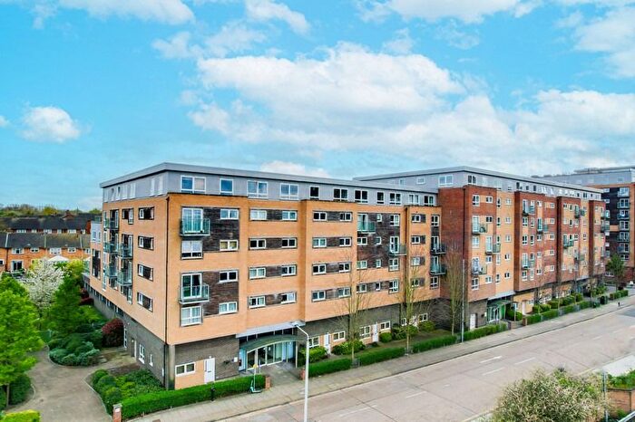 2 Bedroom Flat For Sale In Cherrydown East, Basildon, SS16