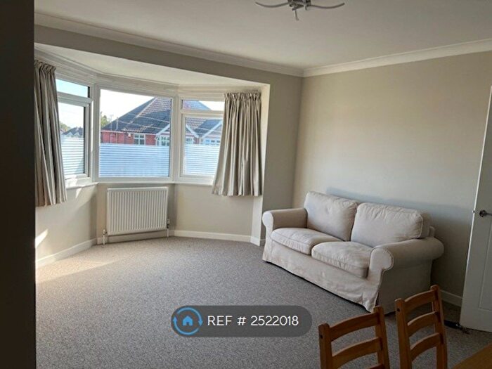 2 Bedroom Flat To Rent In Upper Shirley, Southampton, SO15
