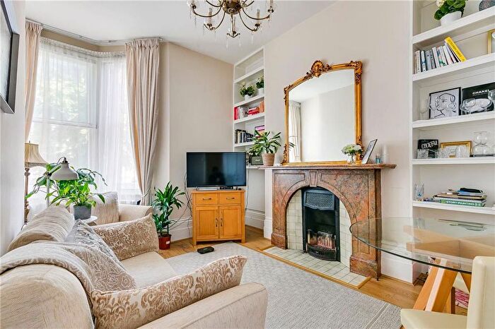 2 Bedroom Flat To Rent In Edith Road, Brook Green, W14