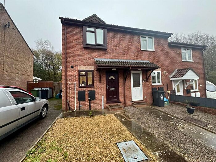2 Bedroom End Of Terrace House To Rent In Meadow BankLydneyGloucestershire, GL15