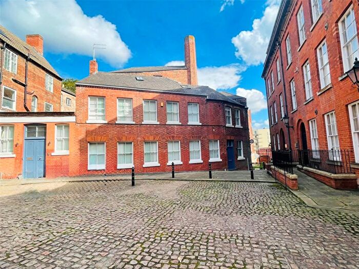 2 Bedroom Town House For Sale In Commerce Square, Nottingham, Nottinghamshire, NG1