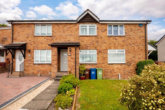 2 Bedroom Terraced House For Sale In Hawthorn Avenue, Dumbarton, West Dunbartonshire, G82