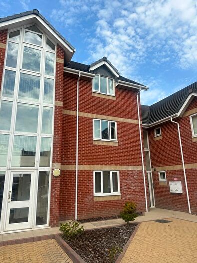 2 Bedroom Flat To Rent In Dale Street, Bury, BL8