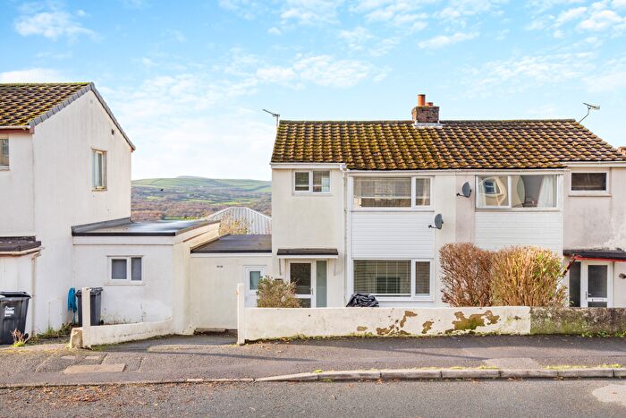 4 Bedroom Semi-Detached House For Sale In Roman Drive, Bodmin, PL31