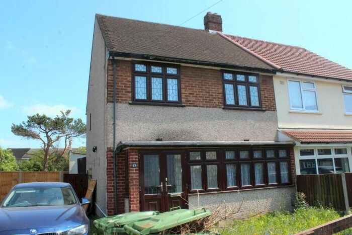 3 Bedroom Semi-Detached House To Rent In Coniston Way, Hornchurch, Essex, RM12