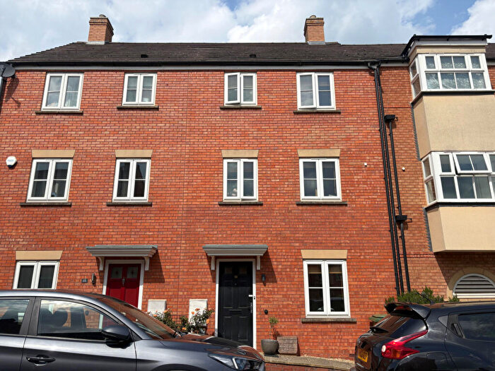 3 Bedroom Town House For Sale In Hazel Avenue, Walton Cardiff, Teweksbury, GL20
