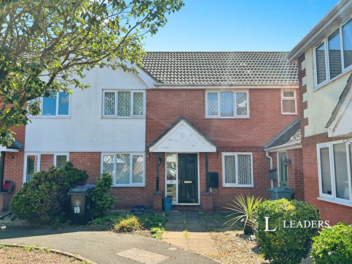 3 Bedroom Terraced House To Rent In Wheatfield, Langtoft, Peterborough, PE6