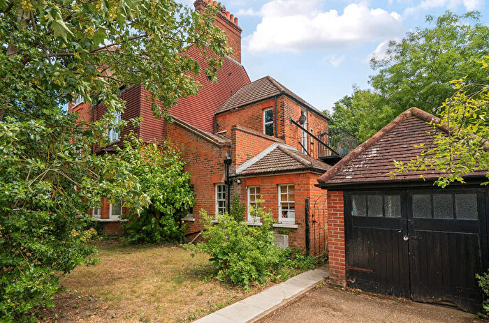 3 Bedroom Apartment For Sale In Homefield Road, Bromley, BR1