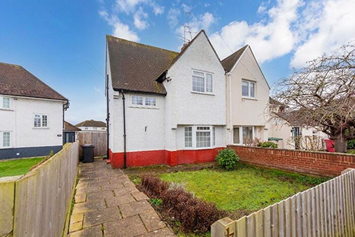 3 Bedroom Semi-Detached House For Sale In St. Georges Crescent, Cippenham, SL1