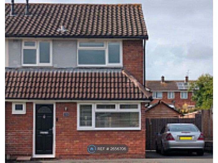 3 Bedroom Semi-detached House To Rent In Redhill, Stafford, ST16