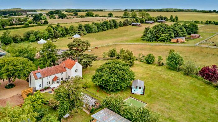 5 Bedroom Detached House For Sale In South Creake, Norfolk, NR21