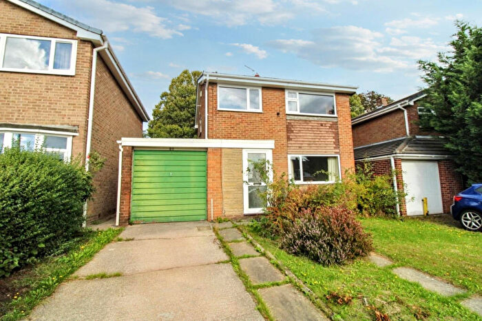 3 Bedroom Detached House For Sale In Rochester Road, Monk Bretton, Barnsley, S71
