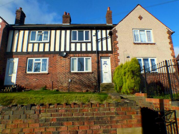 2 Bedroom Town House To Rent In Rawthorpe Lane, Huddersfield, HD5