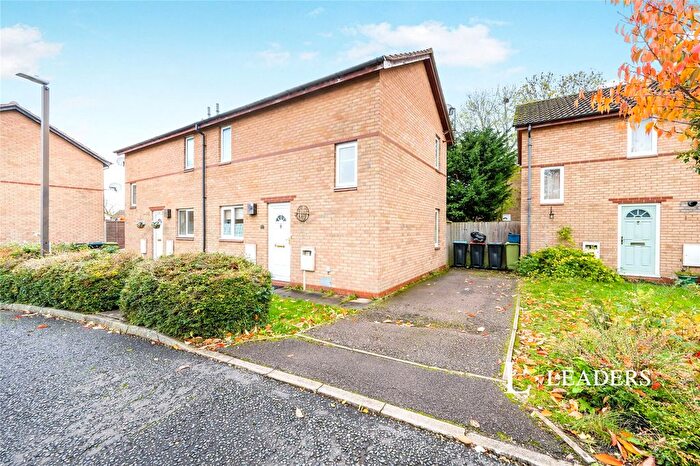 2 Bedroom Property To Rent In Keaton Close, Crownhill, Milton Keynes, MK8