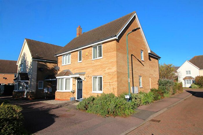 4 Bedroom Detached House For Sale In Standish Court, Peterborough, PE2