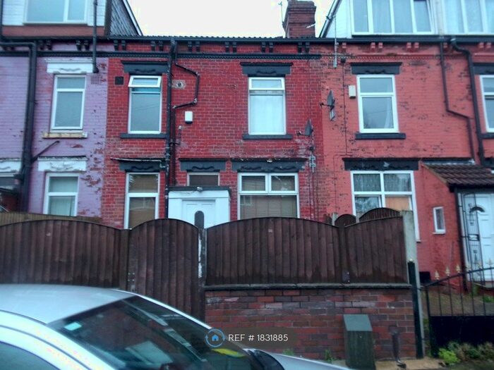 2 Bedroom Terraced House To Rent In Trafford Grove, Leeds, LS9
